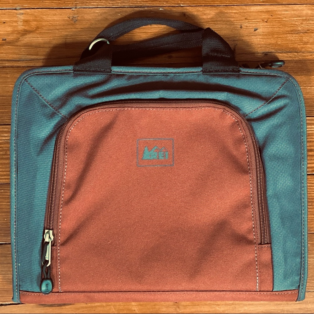 REI iPad Tablet Case